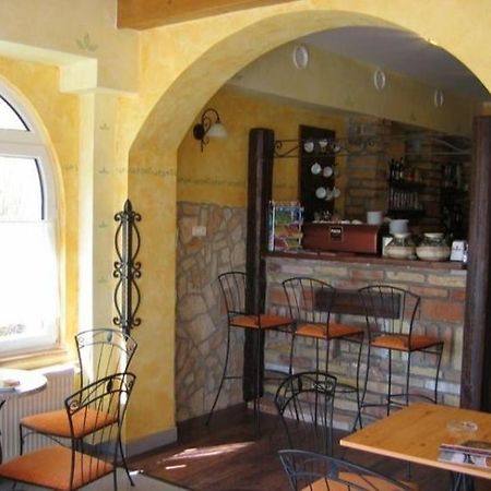 Sziget Hotel&Restaurant 陶尔金 外观 照片